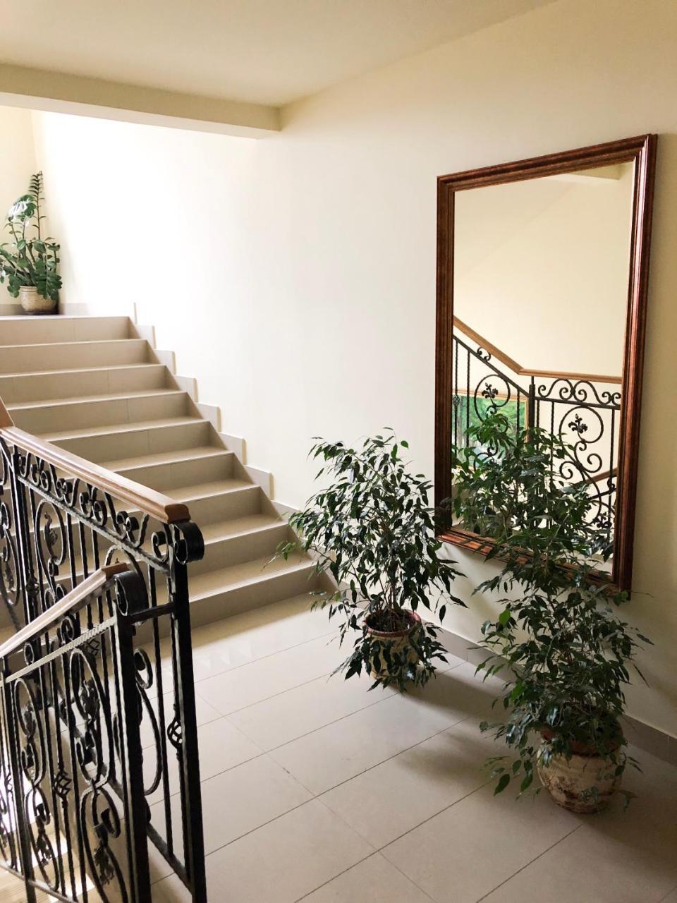 Hotel Korona Rzeszów Esterno foto